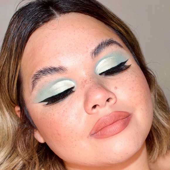 Meet your Posher, Katie - Picture 1 of 1